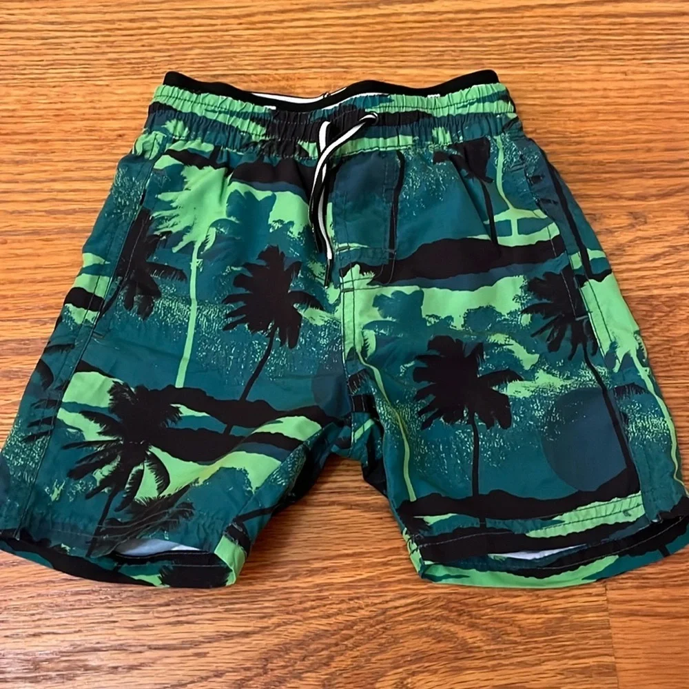 Molo Boy’s Swim Trunks Size 3/4